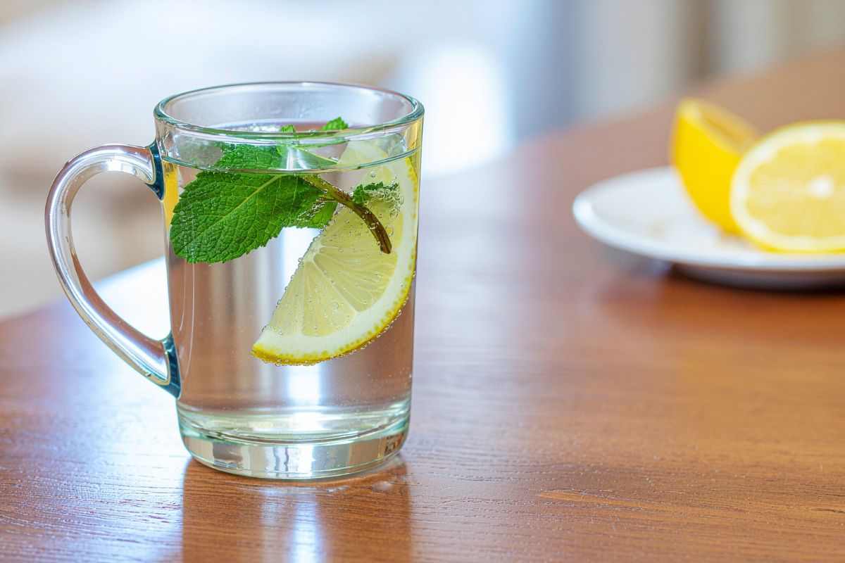 acqua limone dieta