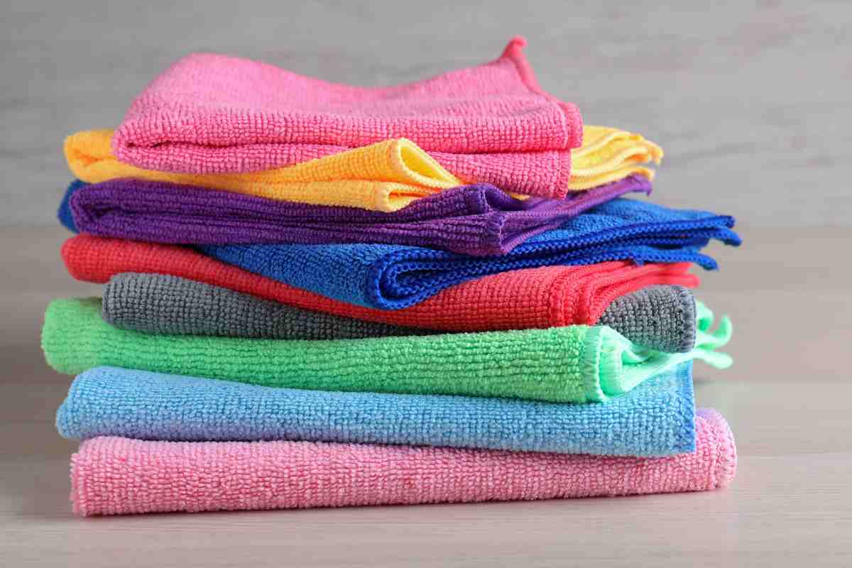 panni pulizie colorati