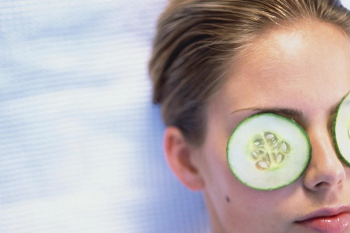 Cetriolo sugli occhi