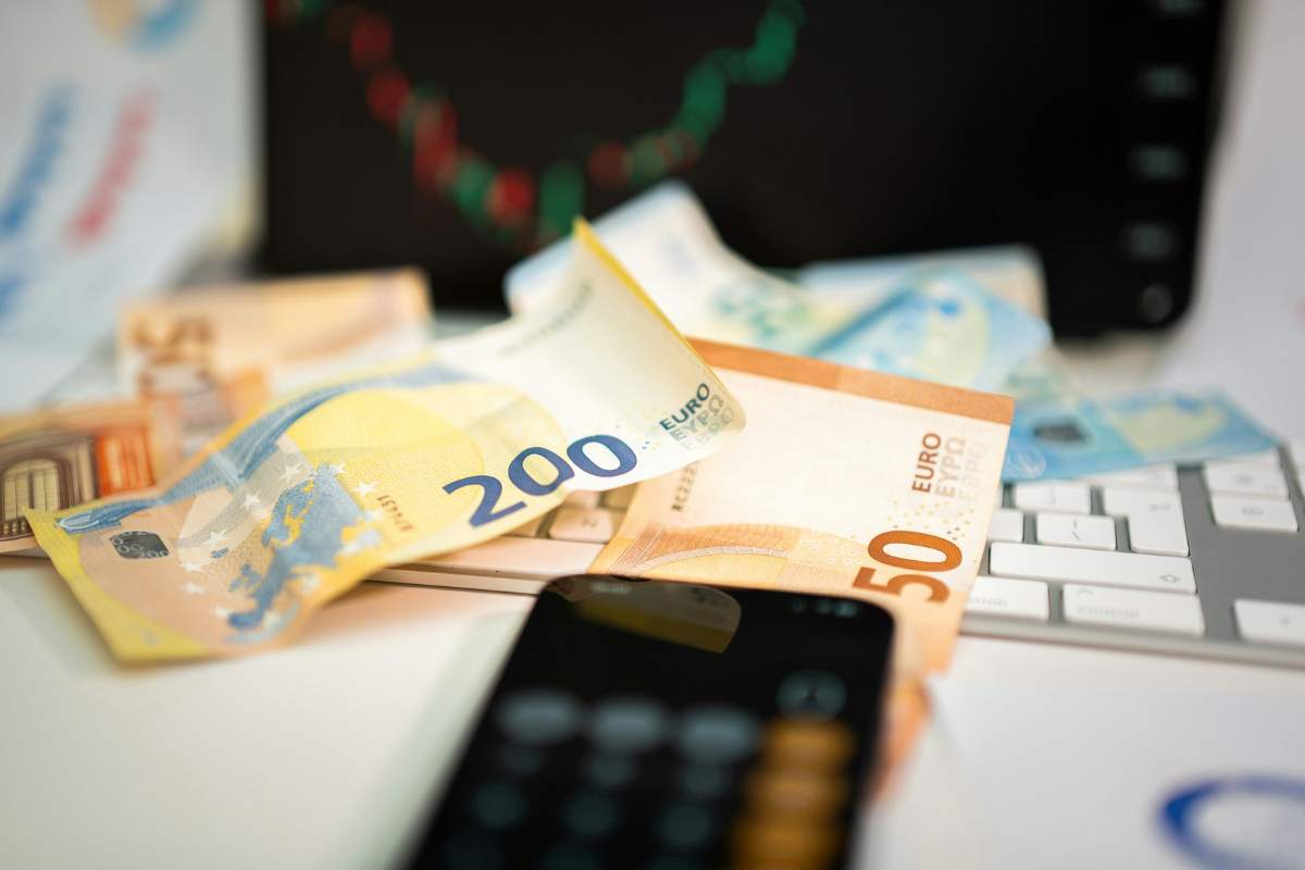 Paga ora o rincorri dopo