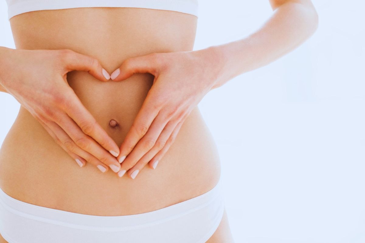 lavaggio e pulizia dell'ombelico