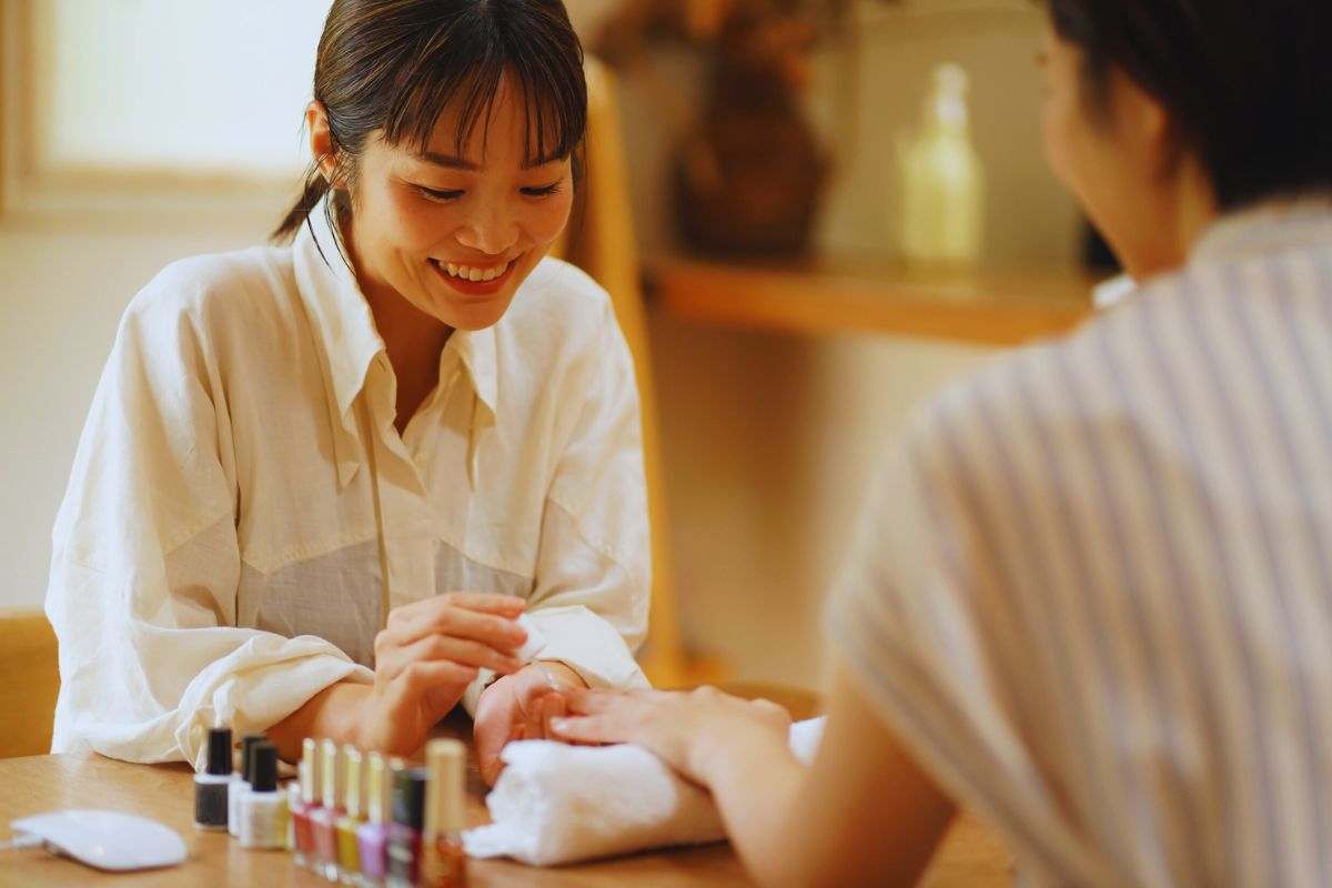 manicure giapponese per mani giovani e belle