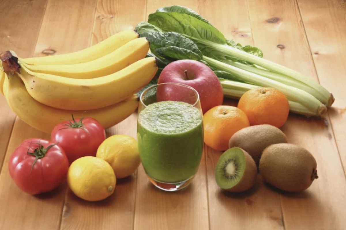 Anche se la vitamina K è liposolubile, cioè si scioglie nei grassi, l’efficacia del suo assorbimento dipende dalla presenza di alimenti grassi nella dieta.